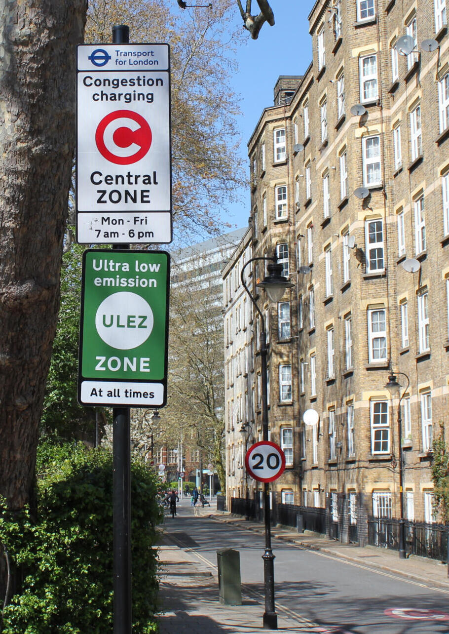 Photo of a street in London with ULEZ sign