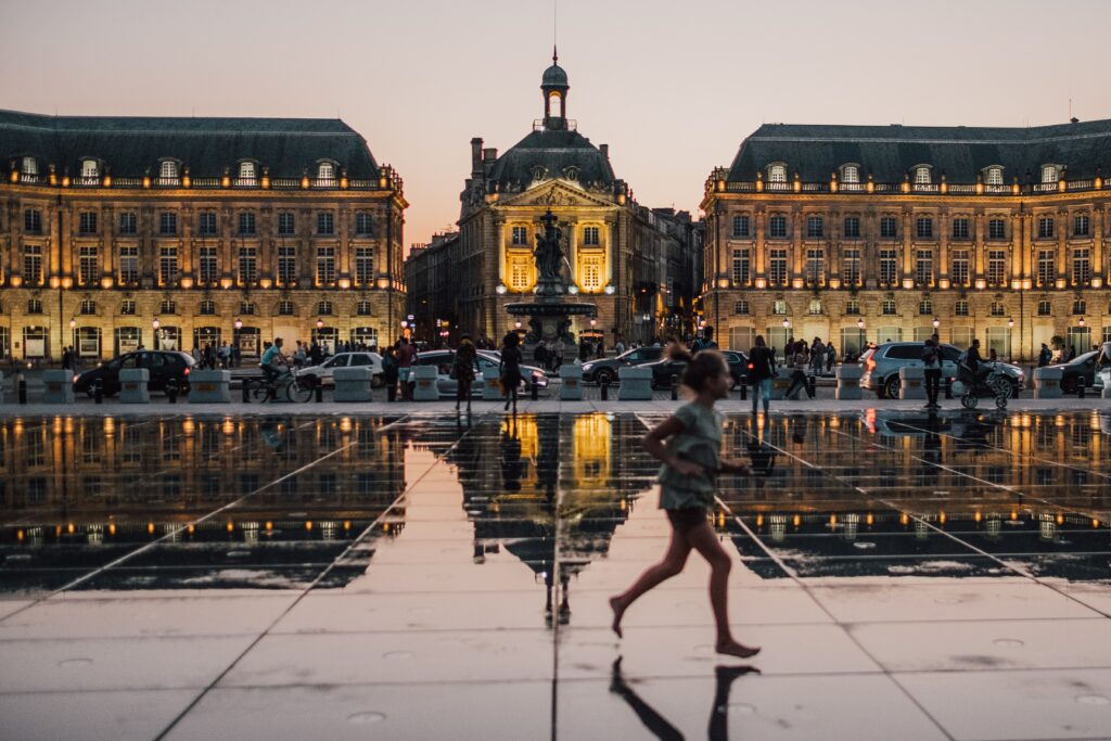 Bordeaux unveils emergency cycling plan