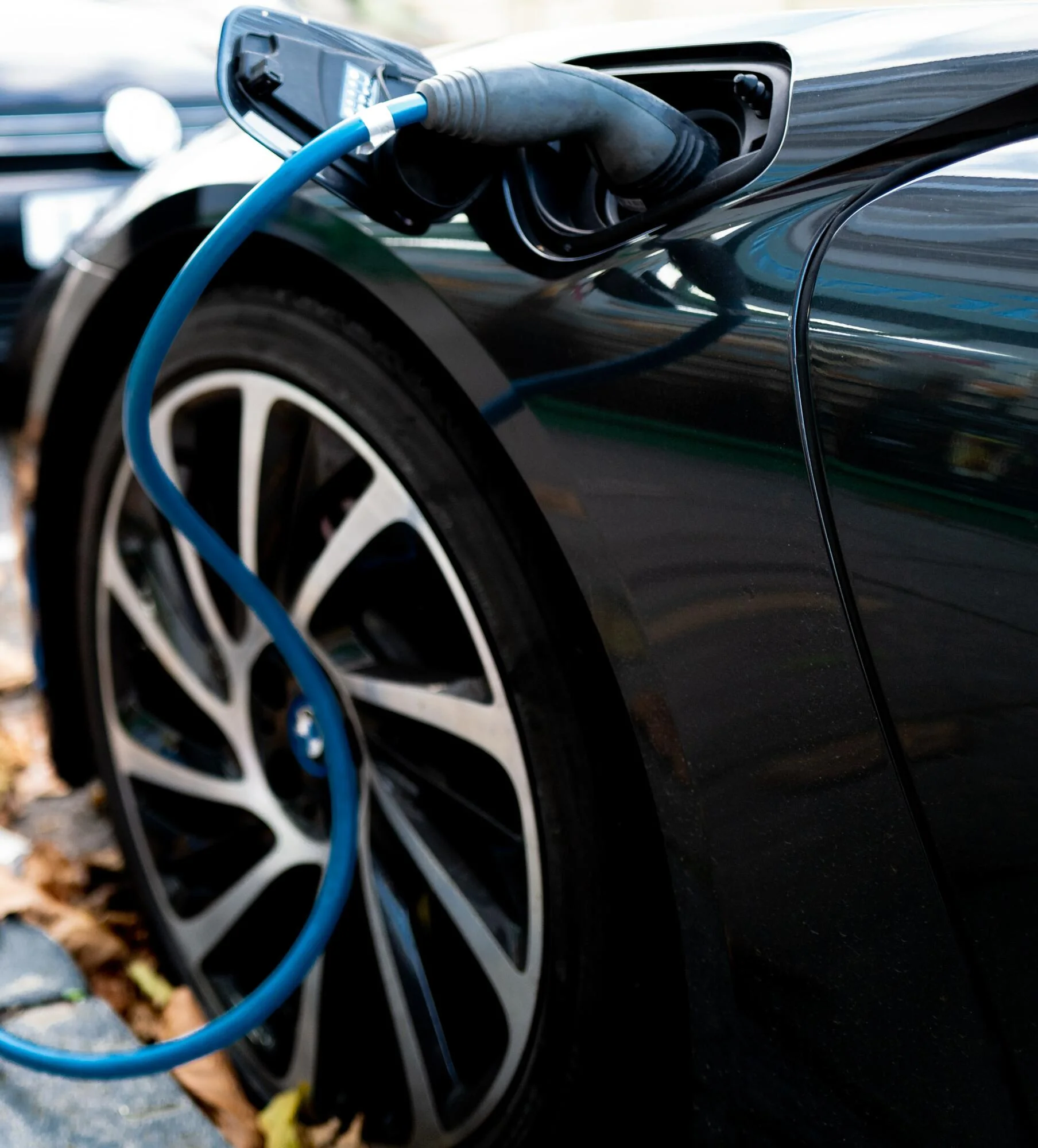 Madrid expands ultra-fast electric charging