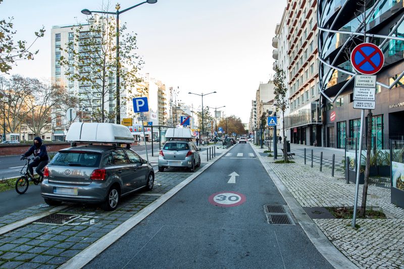 Procurement of parking space monitoring solution for freight in Lisbon