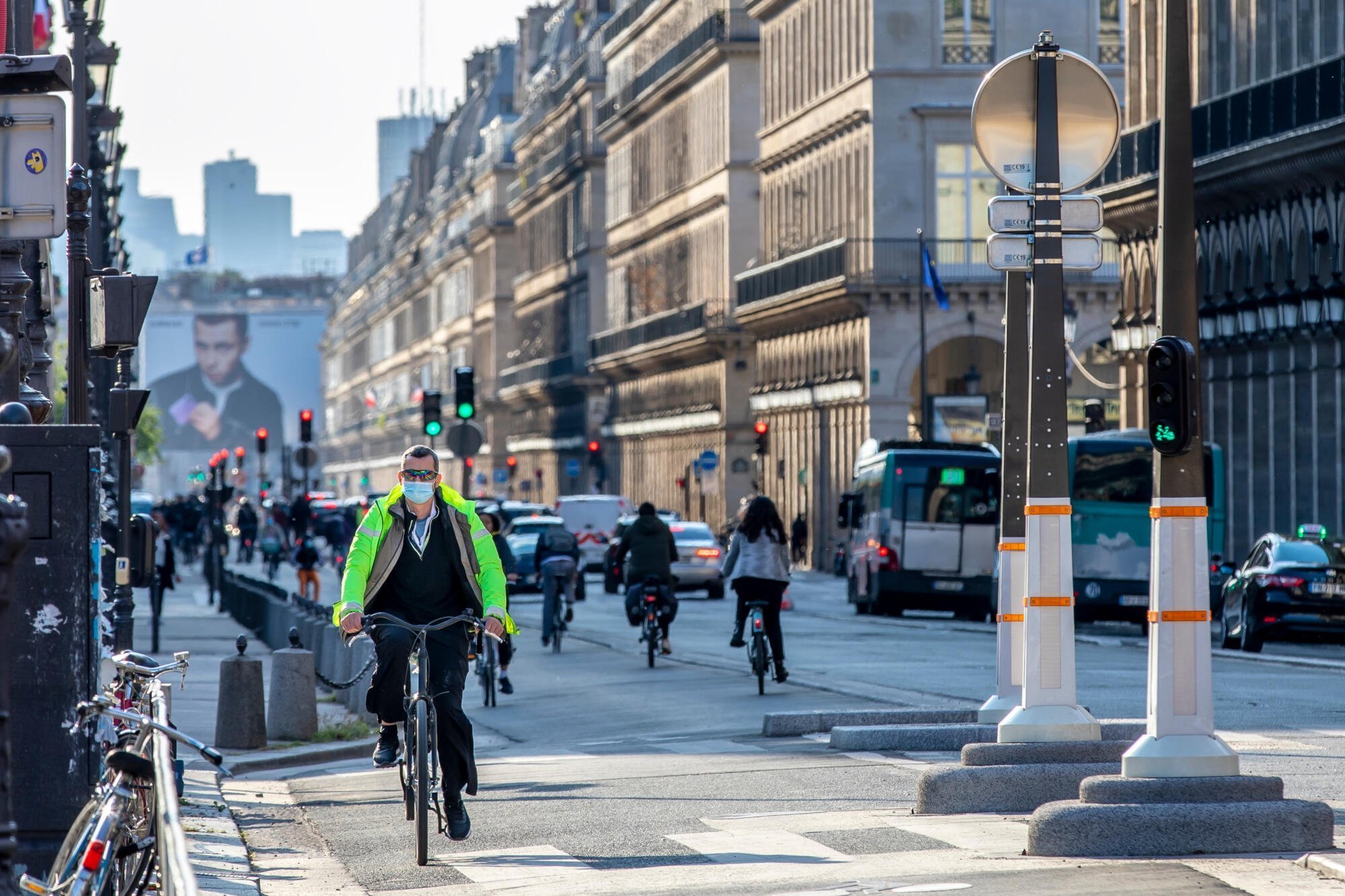 Paris extends 30 km/h speed limit to most city streets