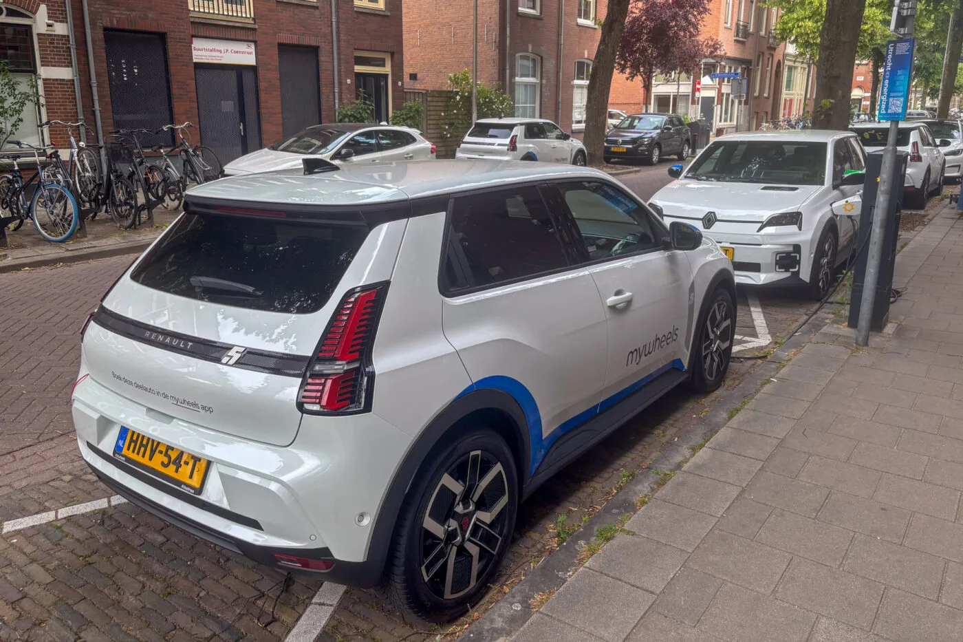 Utrecht becomes Europe’s first city with a V2G electric car‑sharing service