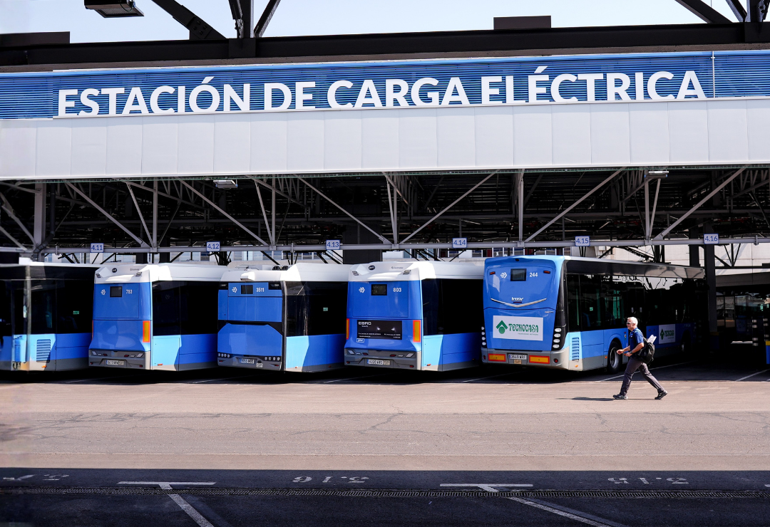 EMT Madrid awards contracts for 120 battery-electric buses