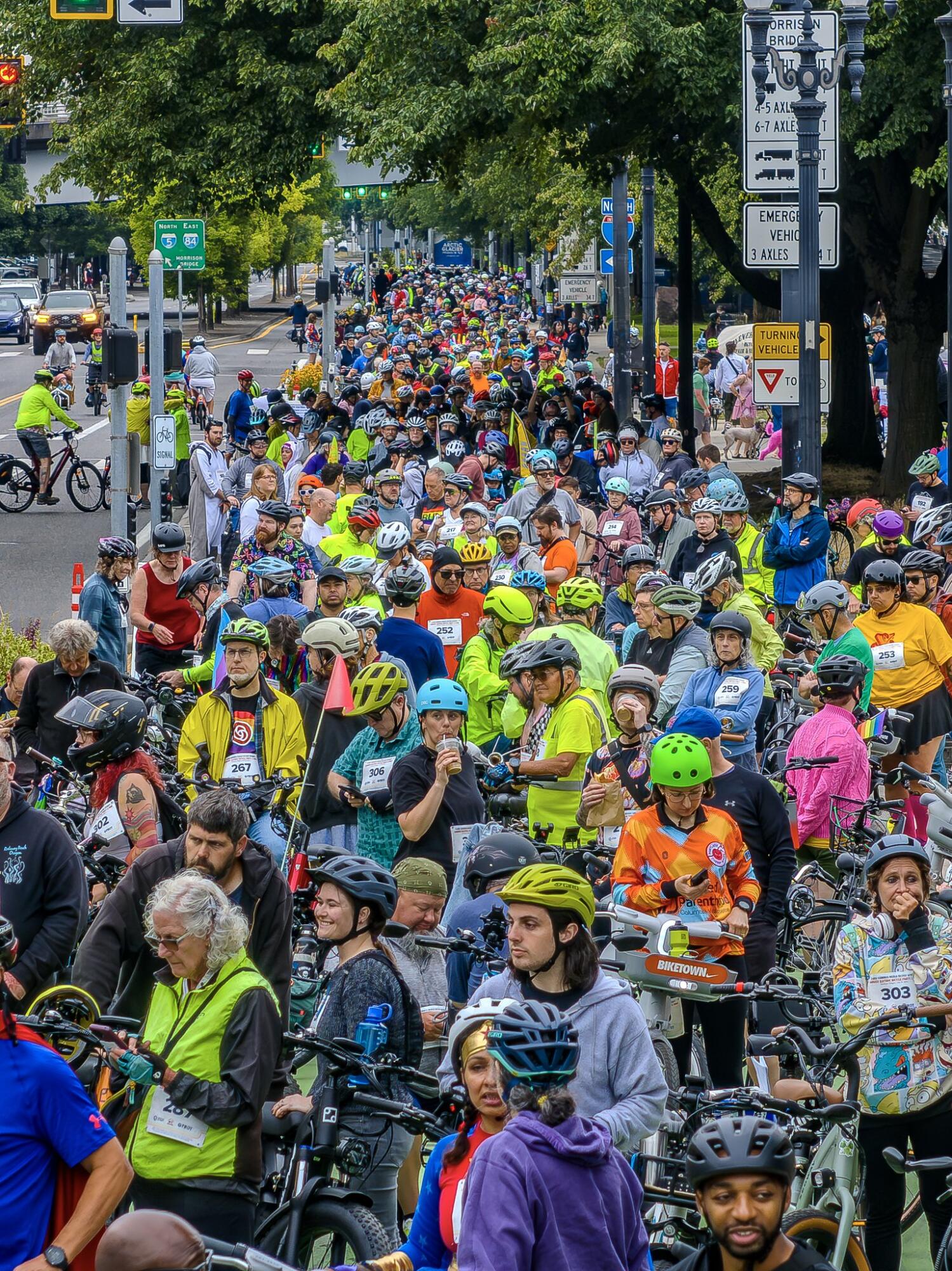 Portland breaks world record for largest e-bike party and ride